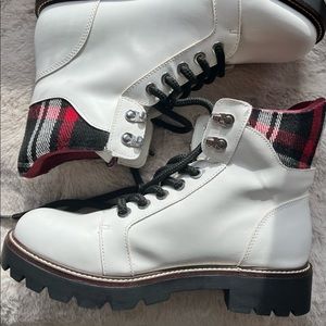 Tommy Hilfiger Leda White Combat Boots - size 9M